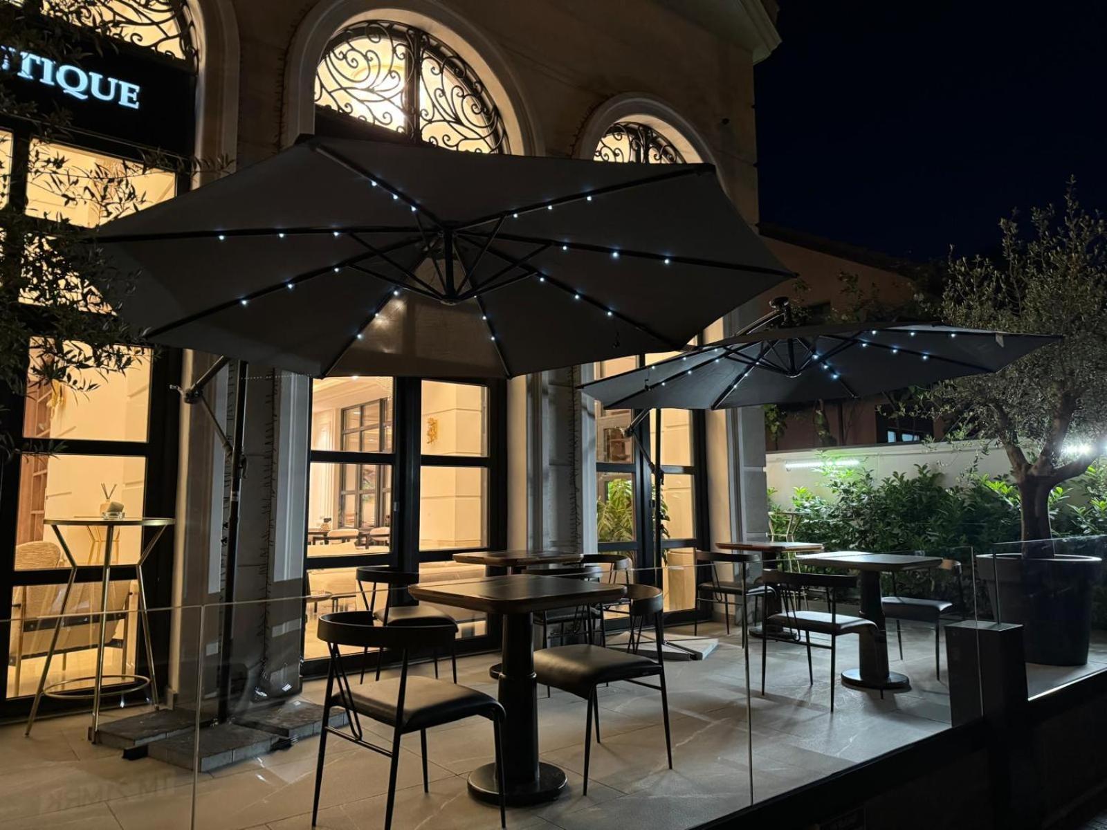 Cosmopolita Boutique Hotel Timisoara Exterior photo